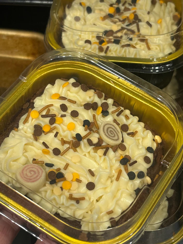 Cakes – Sweet Case Bakes